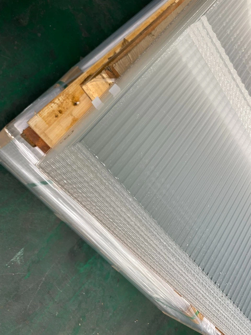 Fluted Acrylic Sheet